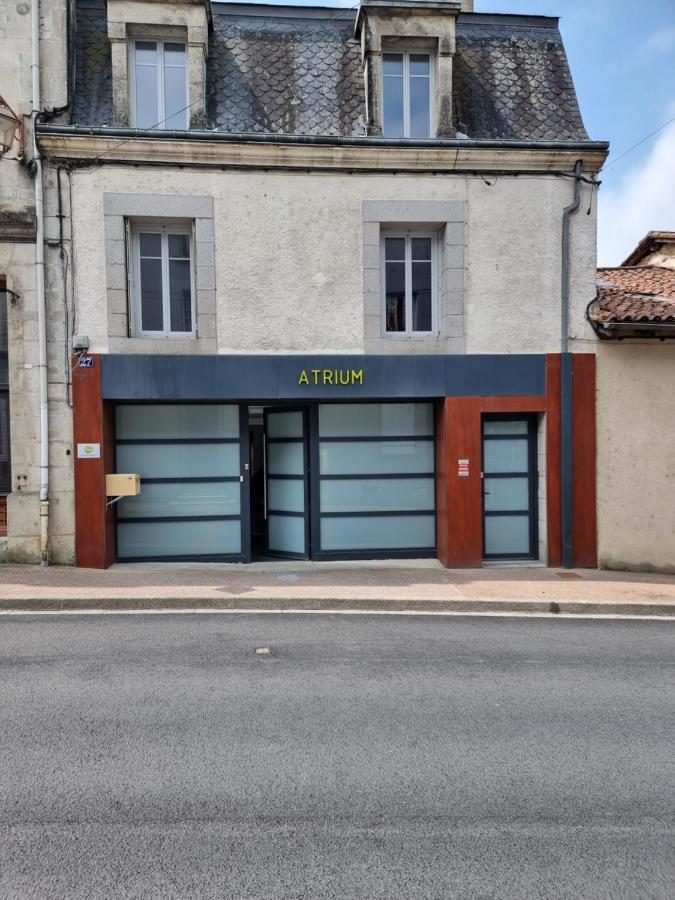 L'Atrium Bed and Breakfast Piégut-Pluviers Exterior foto
